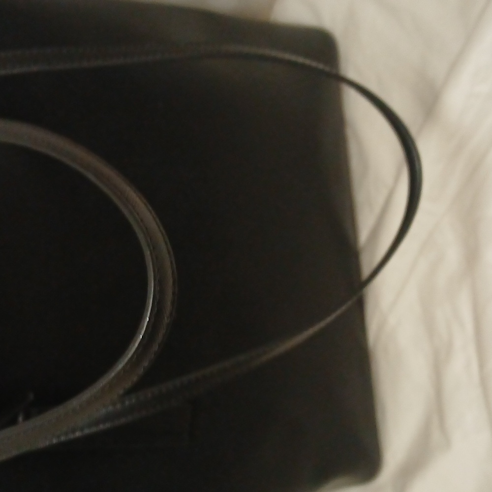 Kate Spade Jana Black Saffiano Leather Tote - Picture 4 of 12